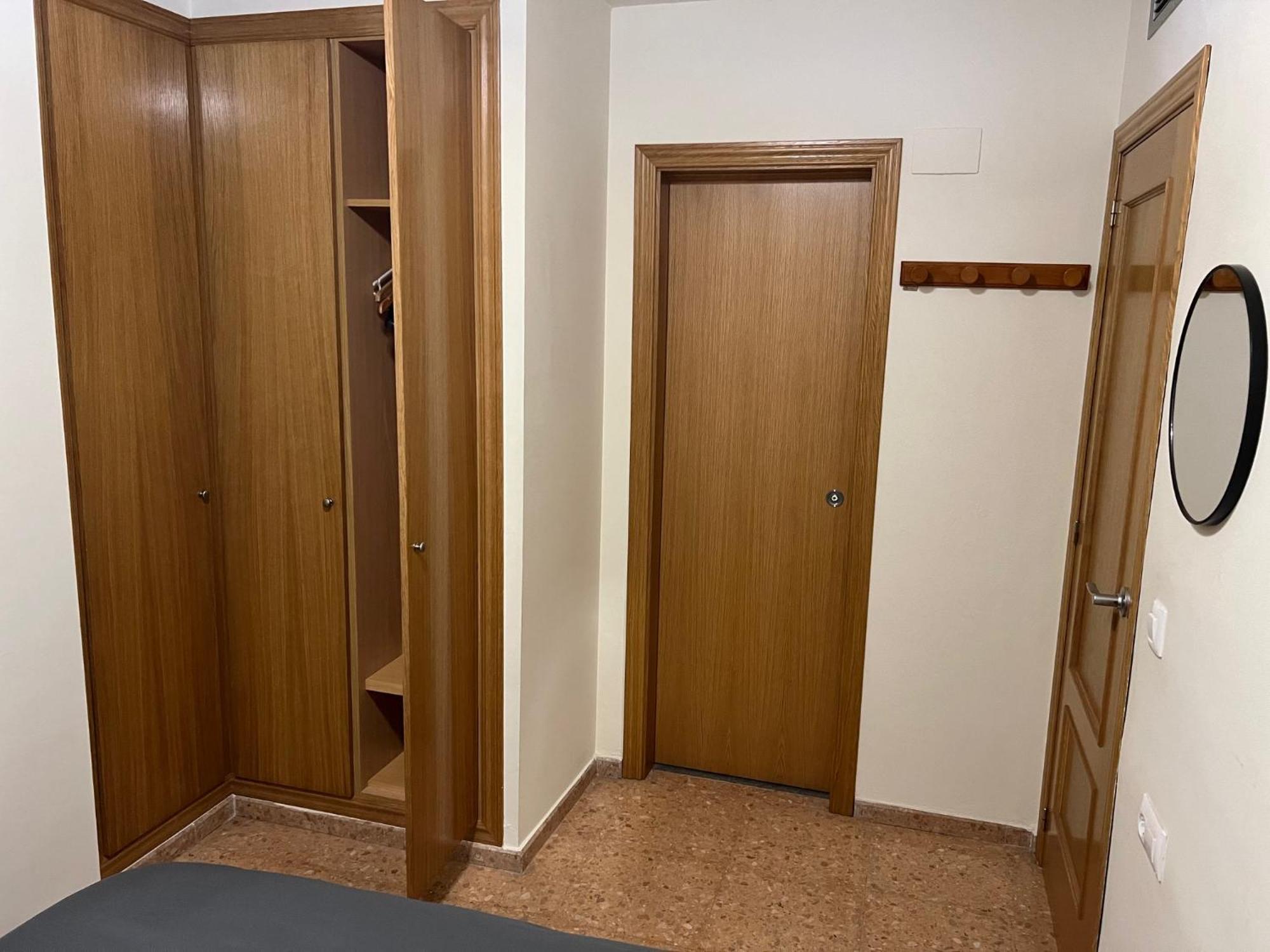 Апартаменты Habitacion Doble Con Bano Privado Валенсия Экстерьер фото